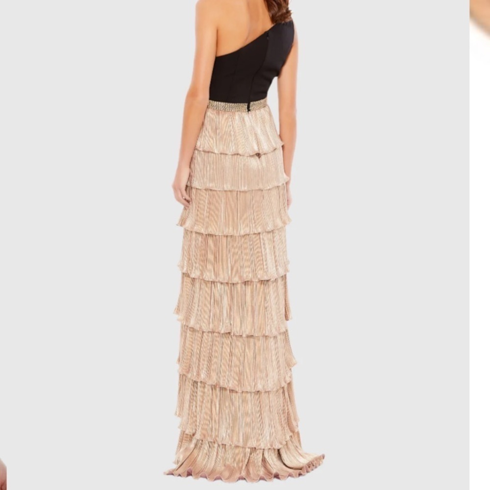NWT | Mac Duggal Black One Shoulder Ruffle Tiered Gown Size 4 - Picture 5 of 11